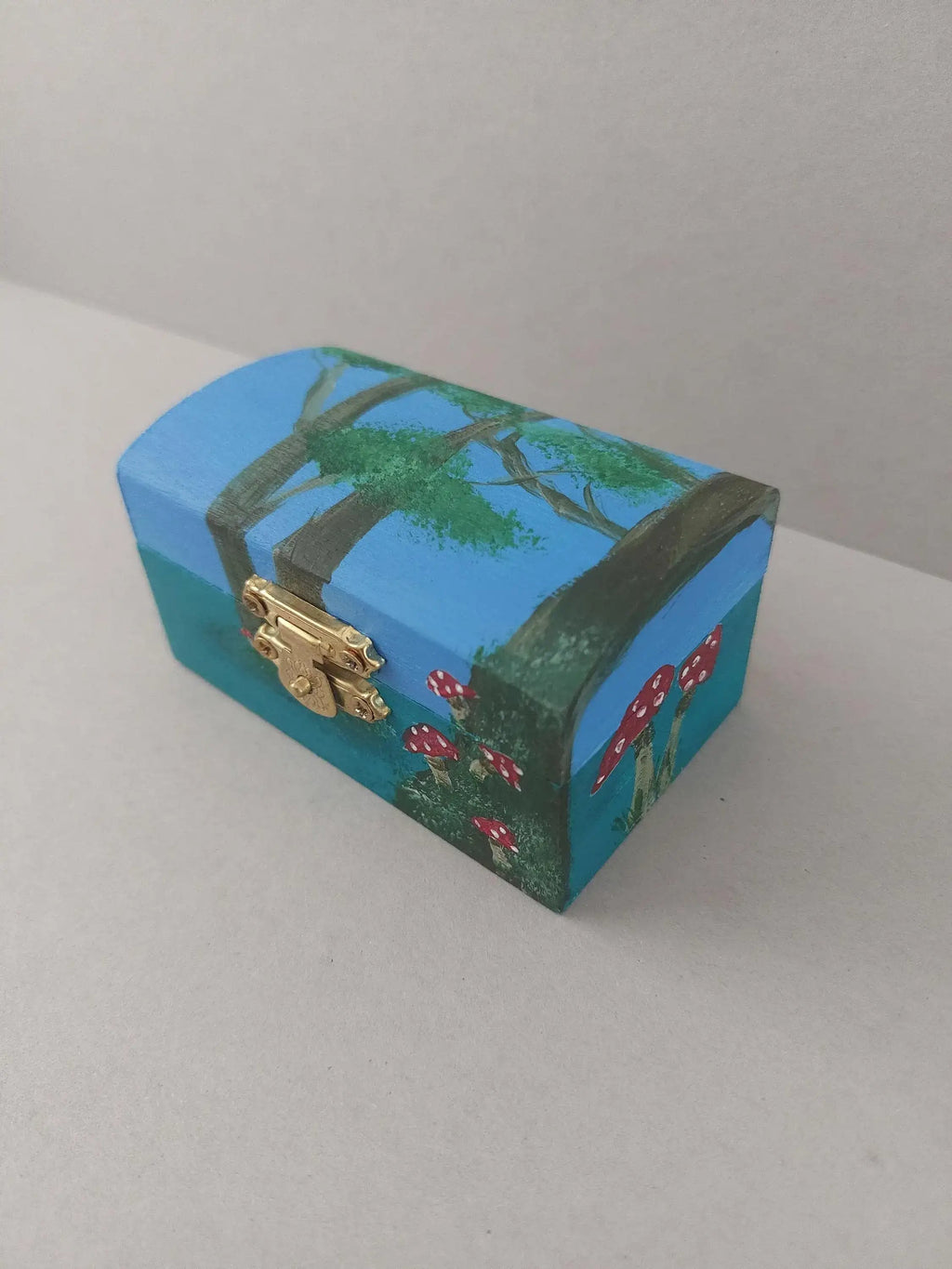 Hand‑Painted Mushroom Trinket Box • Woodland Keepsake Box • Forest Jewellery Storage • Cottagecore Gift - The Sleepy Easel