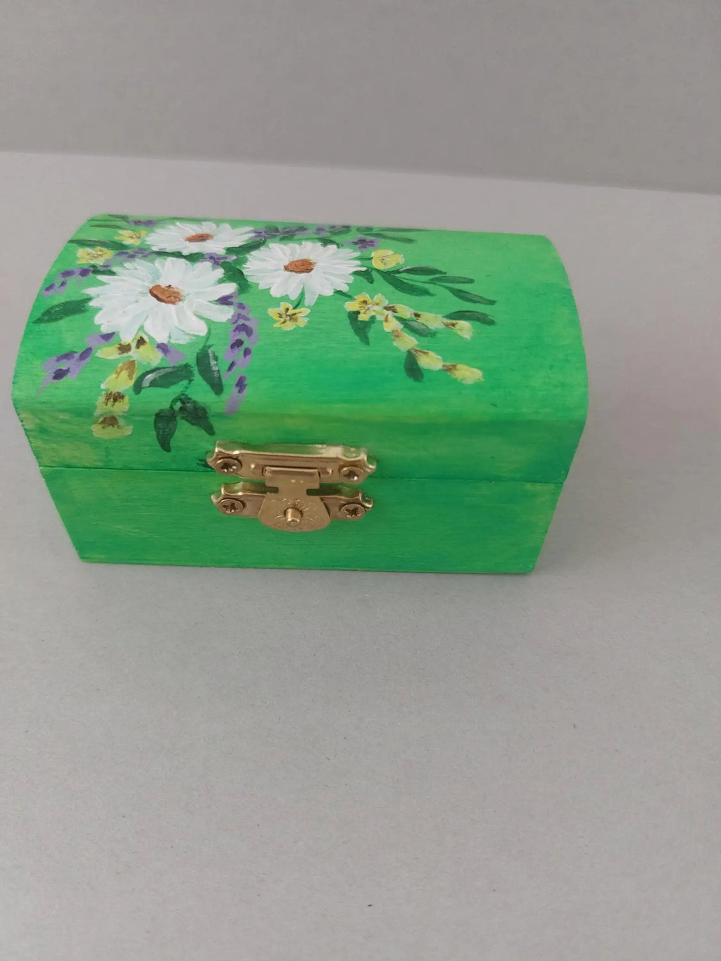 Hand‑Painted Daisy Trinket Box • Green Wooden Keepsake Box • Floral Jewellery Storage • Cottagecore Gift - The Sleepy Easel